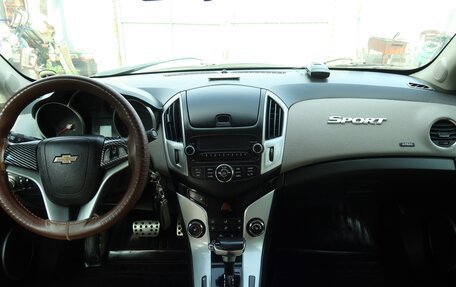 Chevrolet Cruze II, 2013 год, 875 000 рублей, 16 фотография