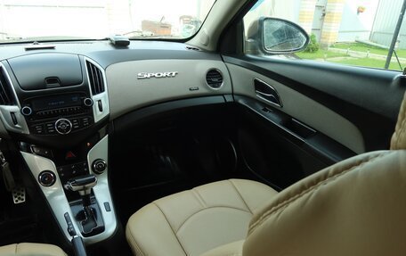 Chevrolet Cruze II, 2013 год, 875 000 рублей, 18 фотография