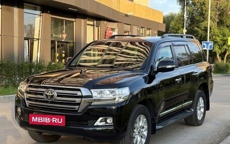 Toyota Land Cruiser 200, 2016 год, 3 890 000 рублей, 3 фотография