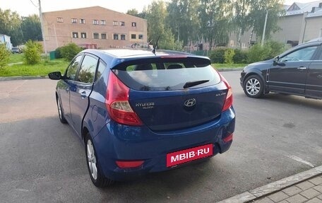 Hyundai Solaris II рестайлинг, 2013 год, 950 000 рублей, 3 фотография