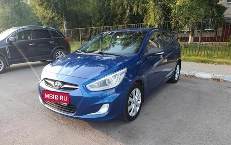 Hyundai Solaris II рестайлинг, 2013 год, 950 000 рублей, 4 фотография