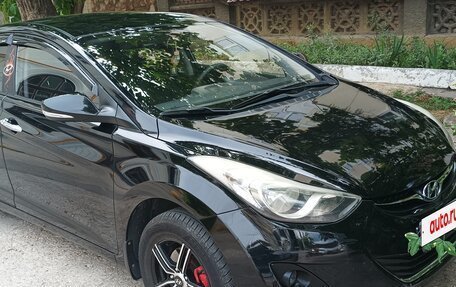 Hyundai Elantra V, 2013 год, 995 000 рублей, 2 фотография