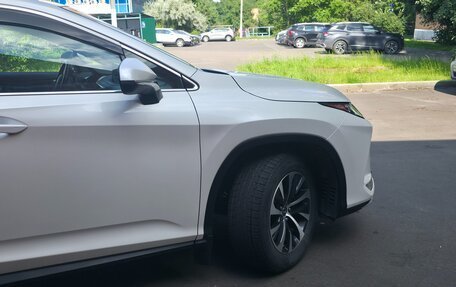 Lexus RX IV рестайлинг, 2019 год, 4 000 000 рублей, 3 фотография