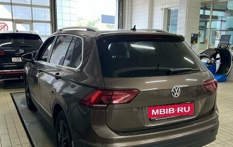 Volkswagen Tiguan II, 2018 год, 2 450 000 рублей, 4 фотография