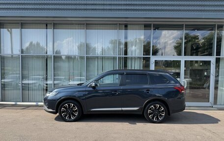 Mitsubishi Outlander III рестайлинг 3, 2021 год, 3 000 000 рублей, 8 фотография