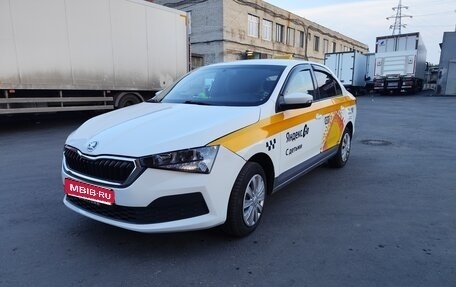 Skoda Rapid II, 2021 год, 800 000 рублей, 1 фотография