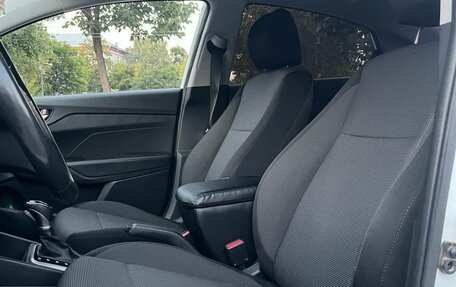 Hyundai Solaris II рестайлинг, 2019 год, 1 175 000 рублей, 13 фотография