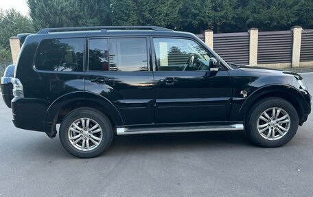 Mitsubishi Pajero IV, 2017 год, 3 500 000 рублей, 2 фотография