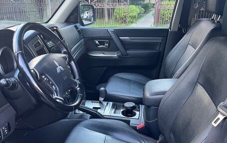 Mitsubishi Pajero IV, 2017 год, 3 500 000 рублей, 6 фотография
