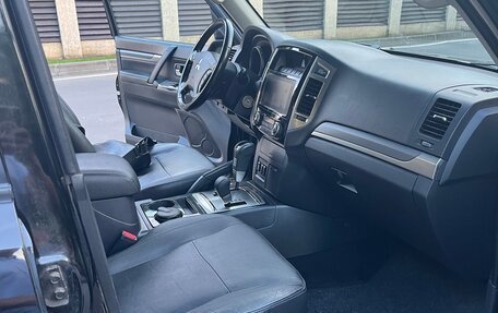 Mitsubishi Pajero IV, 2017 год, 3 500 000 рублей, 10 фотография