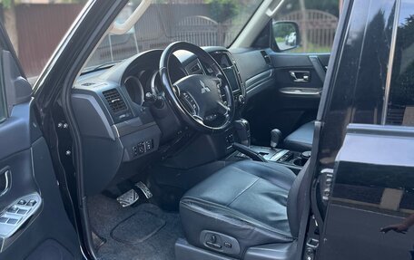 Mitsubishi Pajero IV, 2017 год, 3 500 000 рублей, 5 фотография