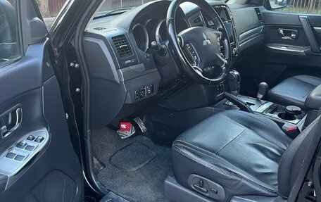 Mitsubishi Pajero IV, 2017 год, 3 500 000 рублей, 7 фотография