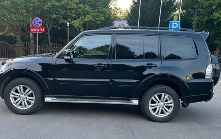 Mitsubishi Pajero IV, 2017 год, 3 500 000 рублей, 4 фотография