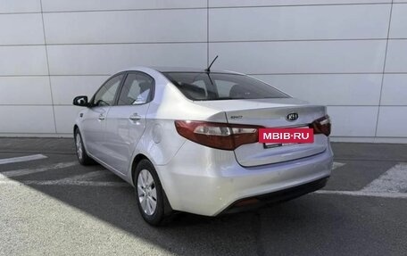 KIA Rio III рестайлинг, 2011 год, 830 000 рублей, 5 фотография