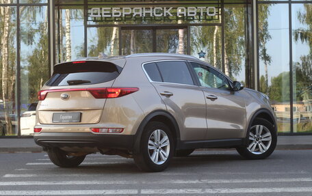 KIA Sportage IV рестайлинг, 2017 год, 2 100 000 рублей, 4 фотография
