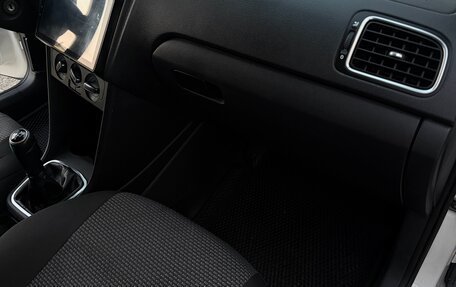 Volkswagen Polo VI (EU Market), 2010 год, 670 000 рублей, 11 фотография