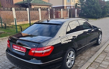 Mercedes-Benz E-Класс, 2010 год, 800 000 рублей, 5 фотография