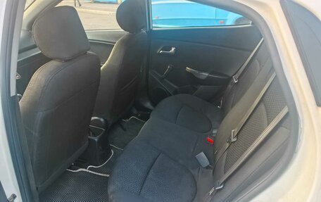 KIA Rio III рестайлинг, 2015 год, 300 000 рублей, 4 фотография