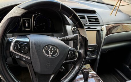 Toyota Camry, 2016 год, 2 000 000 рублей, 4 фотография