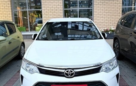 Toyota Camry, 2016 год, 2 000 000 рублей, 2 фотография