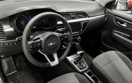 KIA Rio IV, 2018 год, 1 345 000 рублей, 8 фотография
