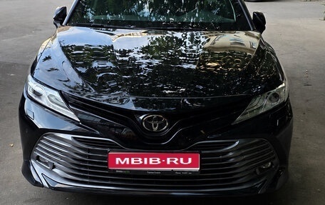 Toyota Camry, 2018 год, 3 800 000 рублей, 1 фотография