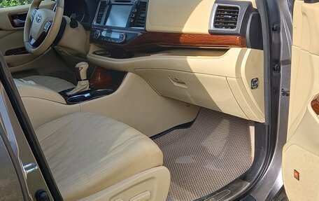 Toyota Highlander III, 2014 год, 2 700 000 рублей, 6 фотография