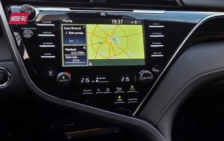 Toyota Camry, 2018 год, 3 800 000 рублей, 8 фотография