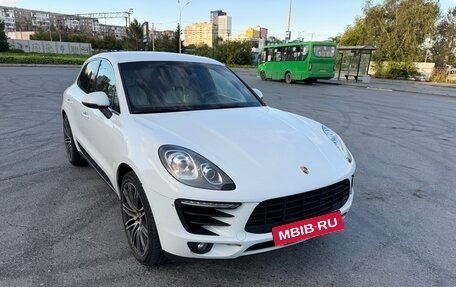 Porsche Macan I рестайлинг, 2015 год, 3 200 000 рублей, 2 фотография