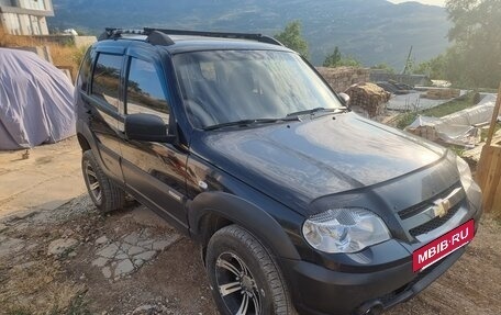 Chevrolet Niva I рестайлинг, 2013 год, 750 000 рублей, 2 фотография
