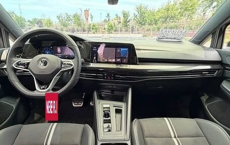 Volkswagen Golf VIII, 2023 год, 1 925 000 рублей, 9 фотография