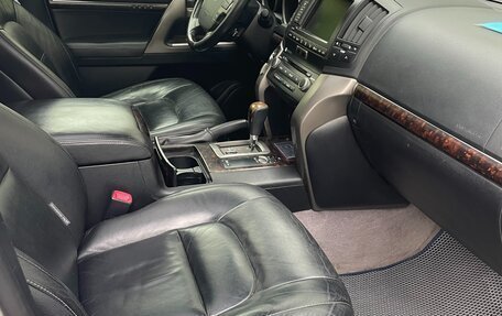 Toyota Land Cruiser 200, 2011 год, 2 200 000 рублей, 11 фотография