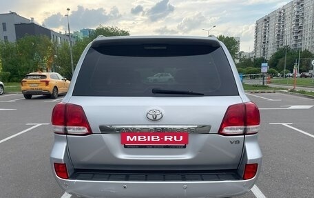 Toyota Land Cruiser 200, 2011 год, 2 200 000 рублей, 7 фотография