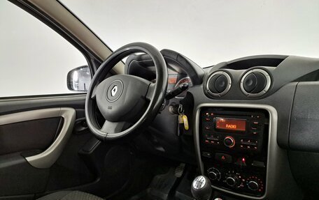 Renault Duster I рестайлинг, 2014 год, 900 000 рублей, 20 фотография