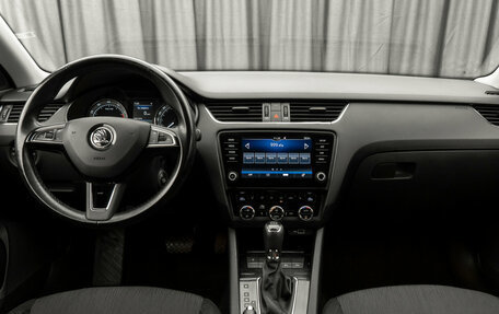 Skoda Octavia, 2018 год, 2 190 000 рублей, 8 фотография