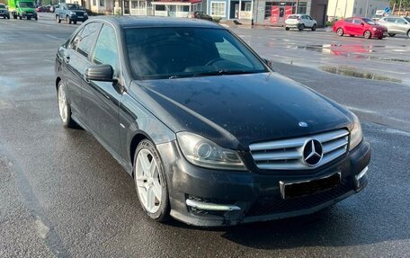 Mercedes-Benz C-Класс, 2012 год, 850 000 рублей, 1 фотография