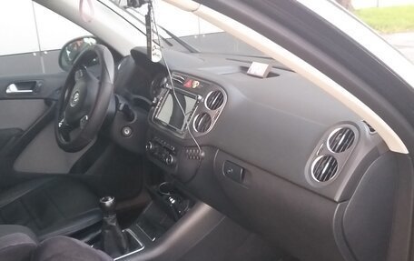 Volkswagen Tiguan I, 2011 год, 900 000 рублей, 9 фотография