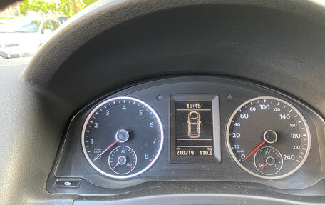 Volkswagen Tiguan I, 2011 год, 900 000 рублей, 13 фотография