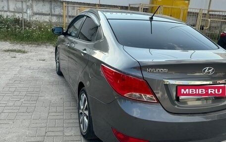 Hyundai Solaris II рестайлинг, 2015 год, 1 120 000 рублей, 6 фотография