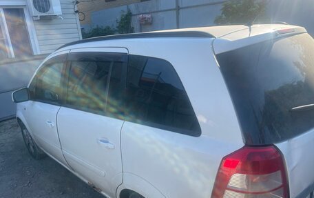 Opel Zafira B, 2010 год, 550 000 рублей, 6 фотография