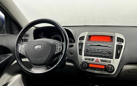 KIA cee'd I рестайлинг, 2009 год, 700 000 рублей, 15 фотография