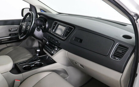 KIA Carnival III, 2020 год, 2 990 000 рублей, 11 фотография