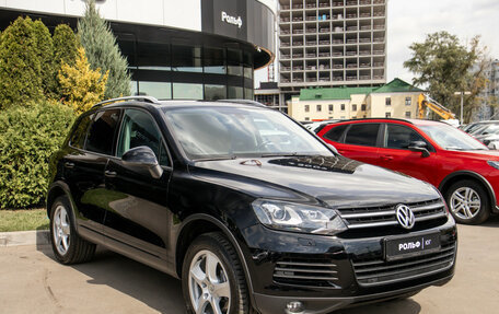 Volkswagen Touareg III, 2012 год, 1 548 000 рублей, 2 фотография