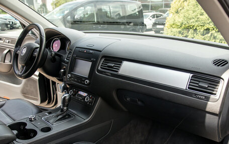 Volkswagen Touareg III, 2012 год, 1 548 000 рублей, 8 фотография