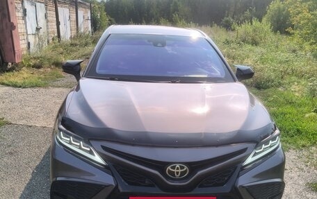 Toyota Camry, 2019 год, 2 400 000 рублей, 2 фотография