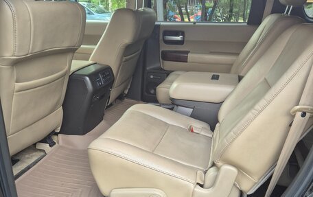 Toyota Sequoia II рестайлинг, 2011 год, 3 500 000 рублей, 11 фотография