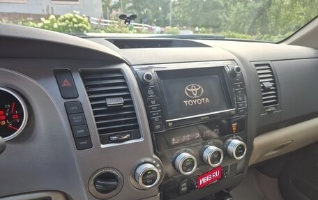 Toyota Sequoia II рестайлинг, 2011 год, 3 500 000 рублей, 6 фотография