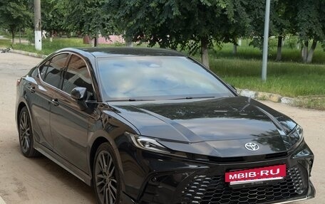 Toyota Camry, 2024 год, 3 500 000 рублей, 2 фотография
