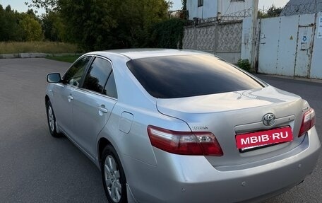 Toyota Camry, 2008 год, 780 000 рублей, 2 фотография