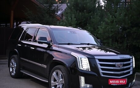 Cadillac Escalade IV, 2016 год, 3 480 000 рублей, 2 фотография